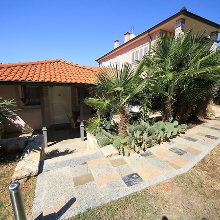 רוביני Villa Lugano מראה חיצוני תמונה