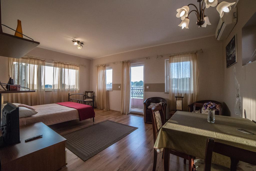 רוביני Villa Lugano מראה חיצוני תמונה