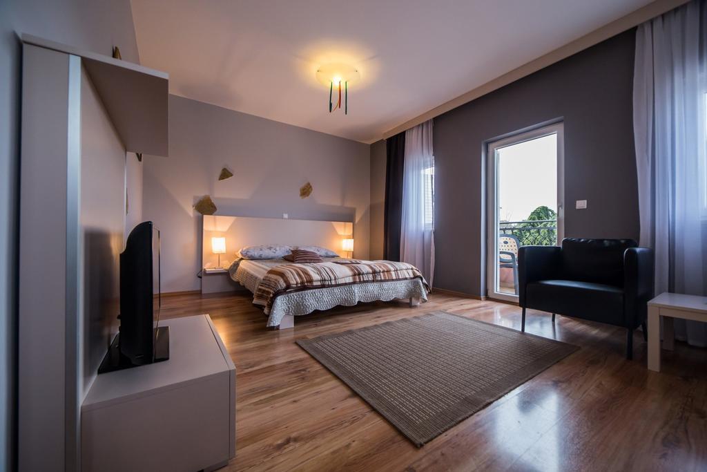 רוביני Villa Lugano מראה חיצוני תמונה